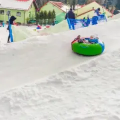 Gdzie na sanki z dzieckiem w Karpaczu? Najlepsze miejsca na zimę