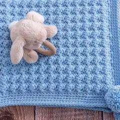 Jak zrobić kocyk dla niemowlaka na drutach - proste wzory i porady