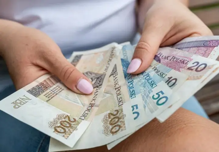 Czy renta rodzinna wlicza się do dochodu? Ważne informacje dla rodziców