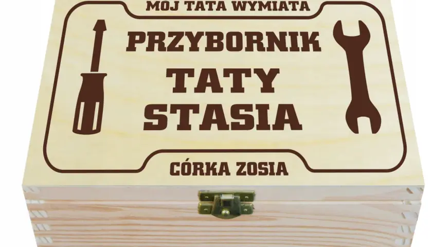 Drewniana skrzynka z napisem "Przybornik Taty Stasia" i grafiką narzędzi, idealna na Dzień Ojca.