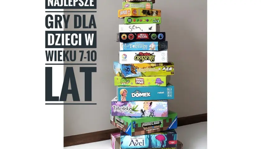 Stos **popularnych gier dla dzieci** w wieku 7-10 lat, od Sabotażysty po Wybuchową Mieszkankę.