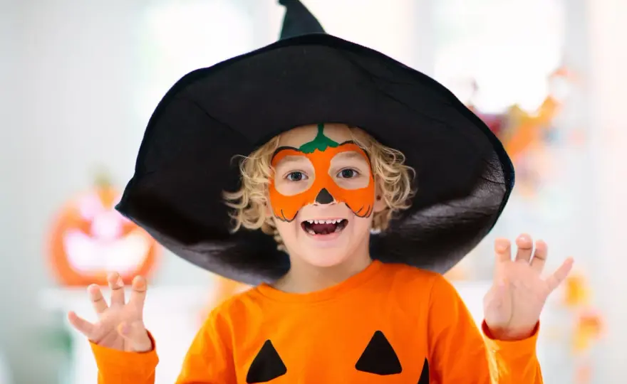 Jak pomalować dziecko na Halloween: bezpieczne i kreatywne pomysły
